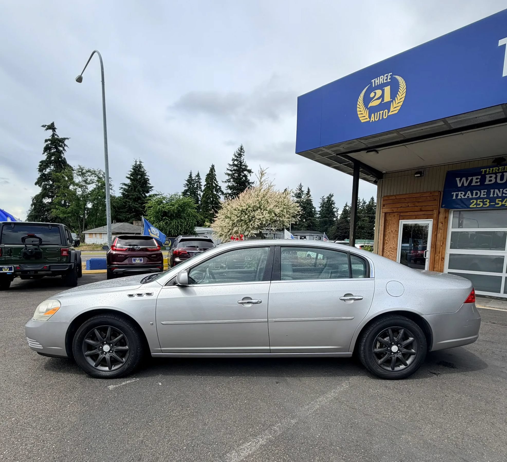 Used 2006 Buick Lucerne CXL w/ Luxury Package FWD image 3