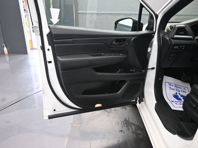 Used 2023 Honda Odyssey Sport image 12