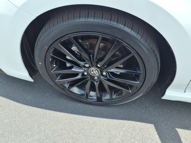 Used 2022 Toyota Camry XSE w/ Navigation Package FWD image 4