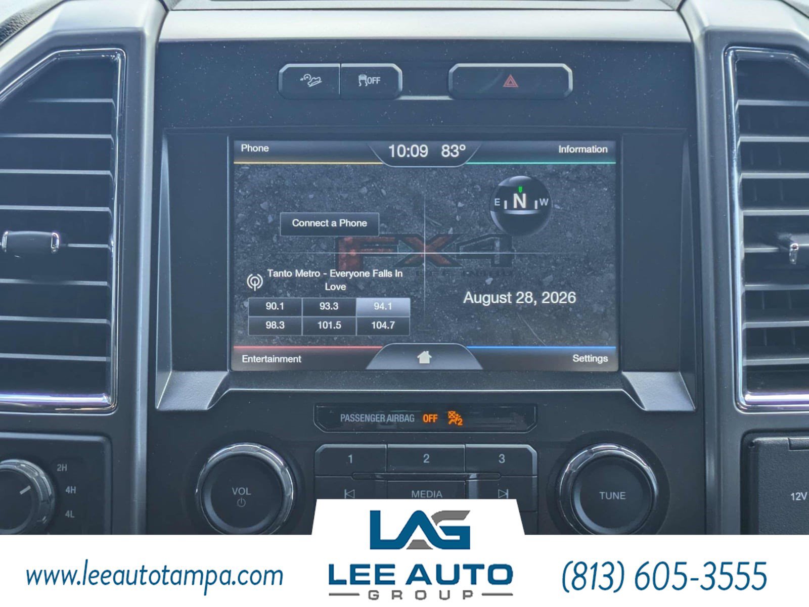 Used 2015 Ford F150 XLT w/ Equipment Group 302A Luxury AWD/4WD image 16