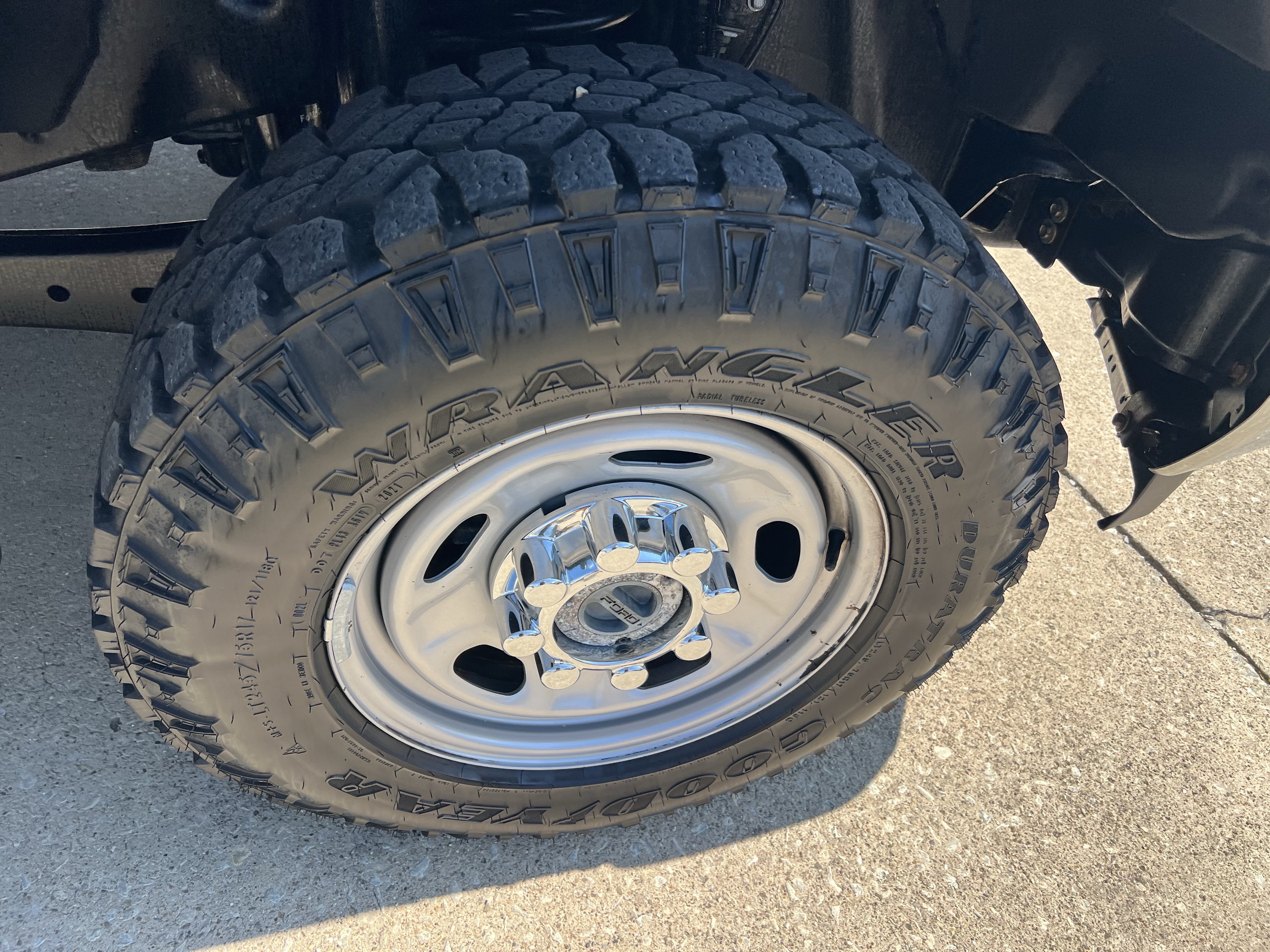 Used 2022 Ford F350 XL w/ Power Equipment Group AWD/4WD image 2