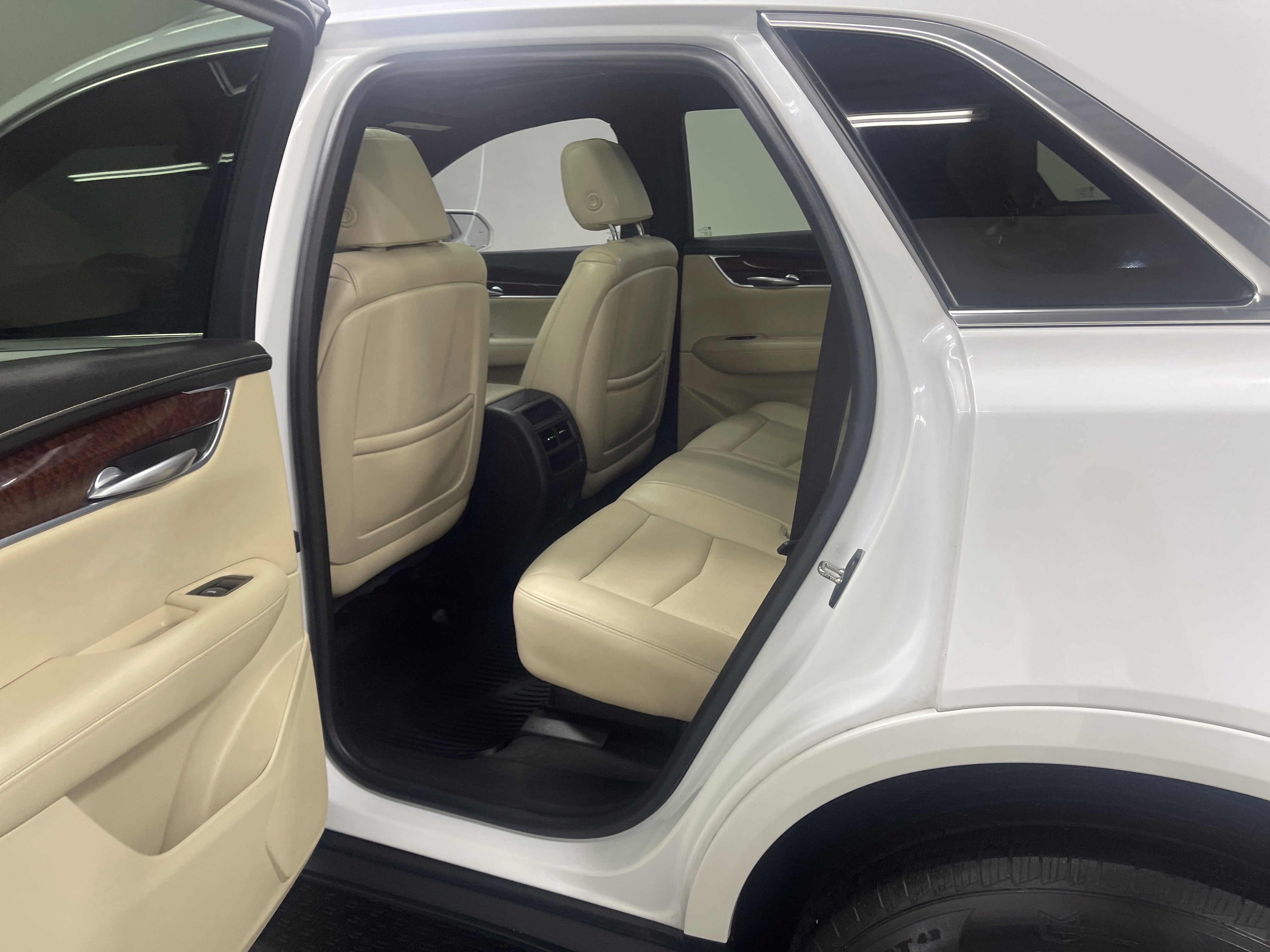Used 2019 Cadillac XT5 Luxury image 13