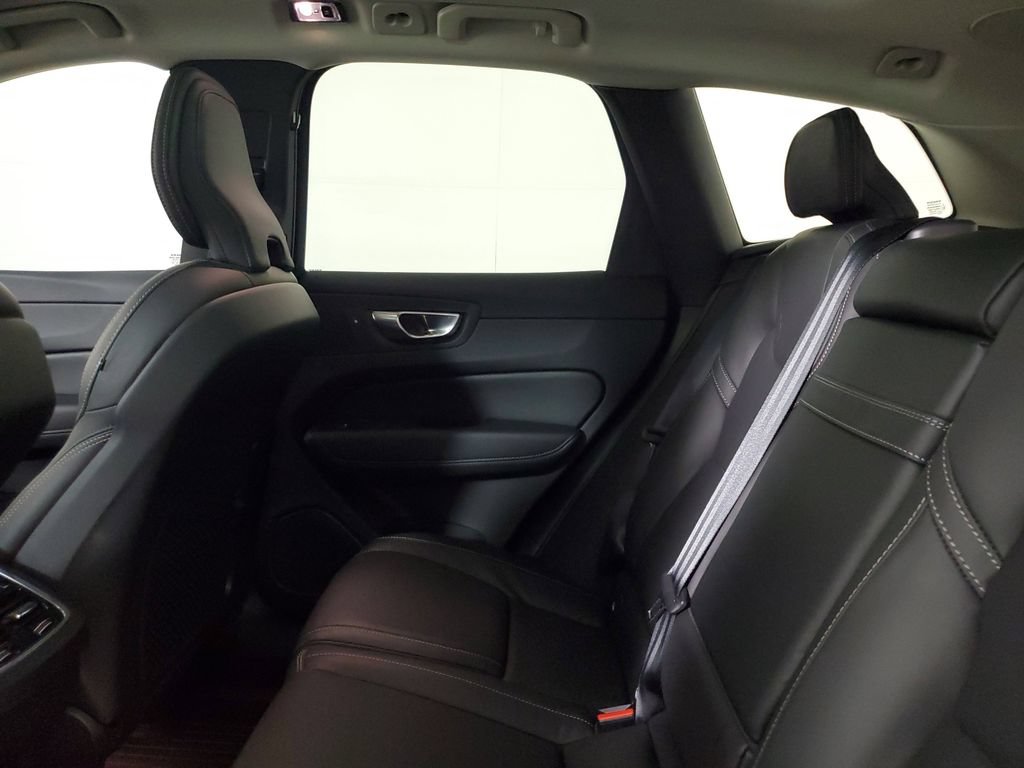 Used 2021 Volvo XC60 T5 Inscription FWD image 12
