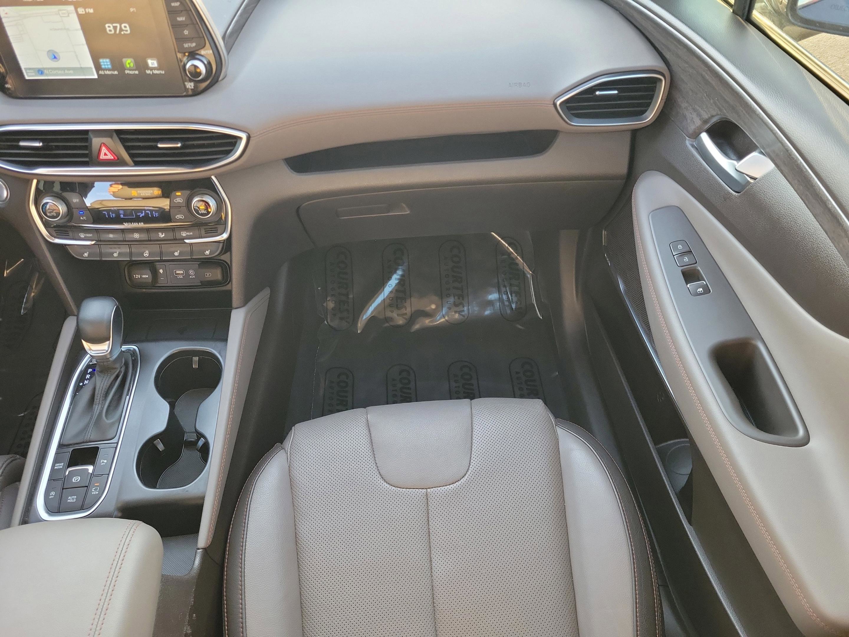 Used 2020 Hyundai Santa Fe Limited image 17