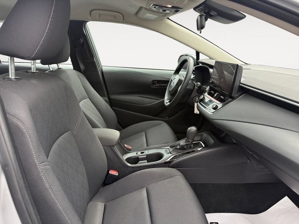 Certified 2025 Toyota Corolla LE FWD image 15