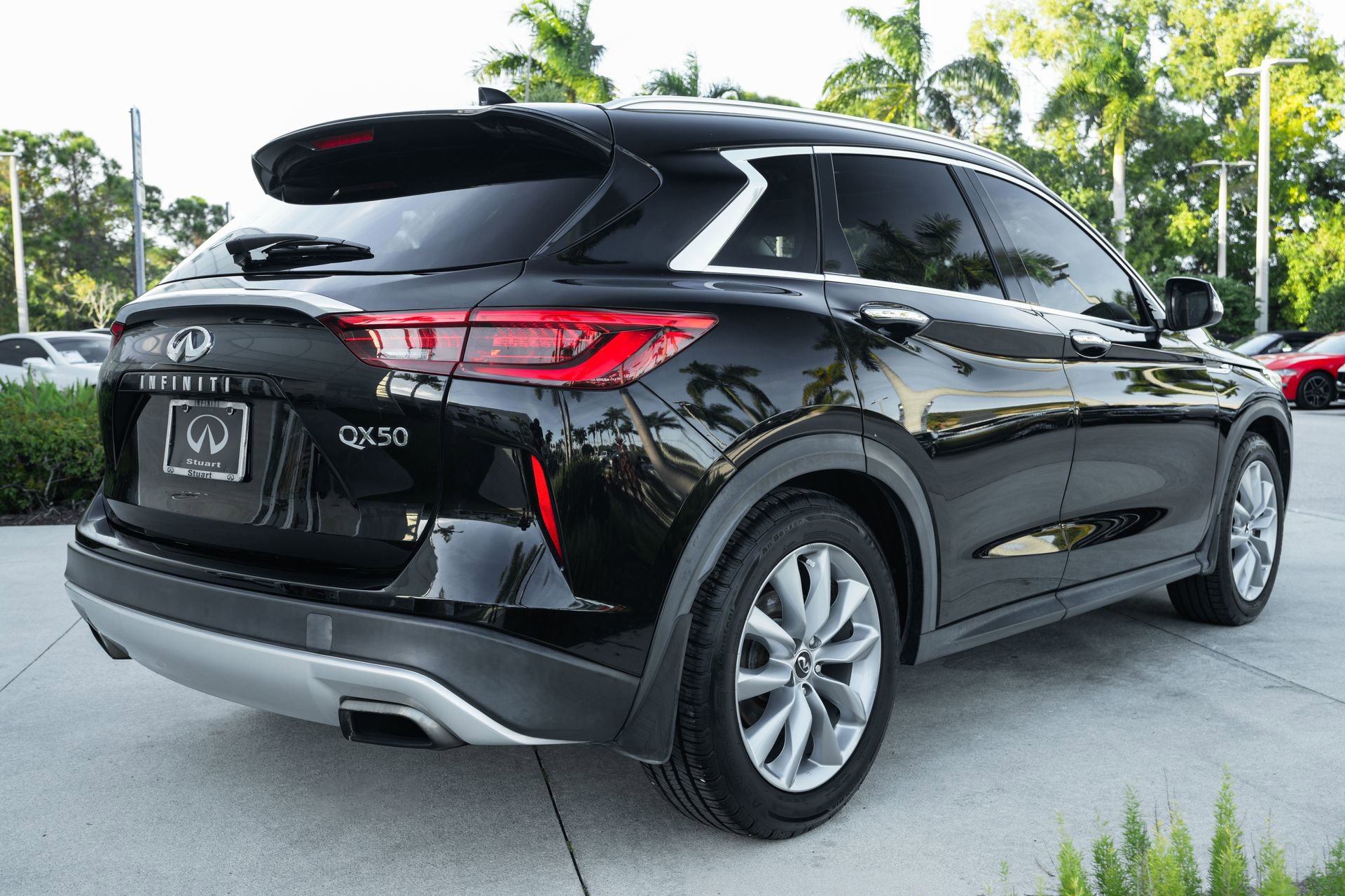 Used 2019 INFINITI QX50 Luxe w/ Navigation Package image 23
