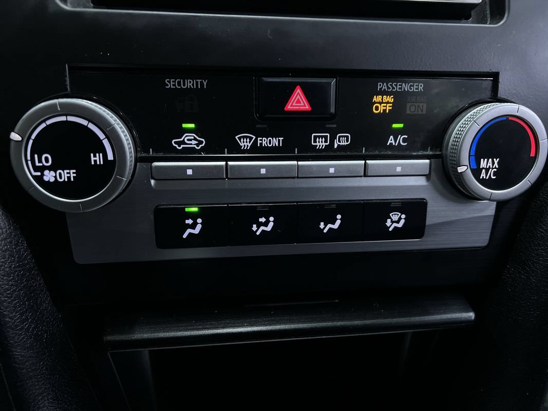 Used 2014 Toyota Camry SE FWD image 23