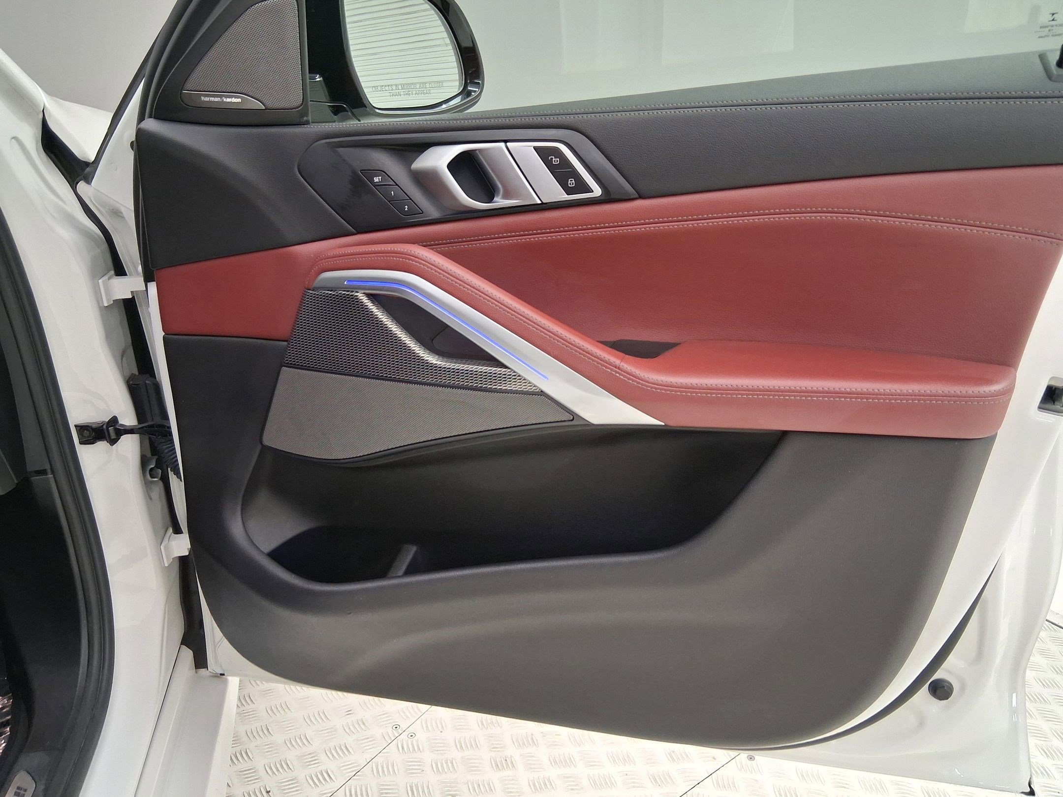 Used 2020 BMW X6 sDrive40i w/ M Sport Package image 35