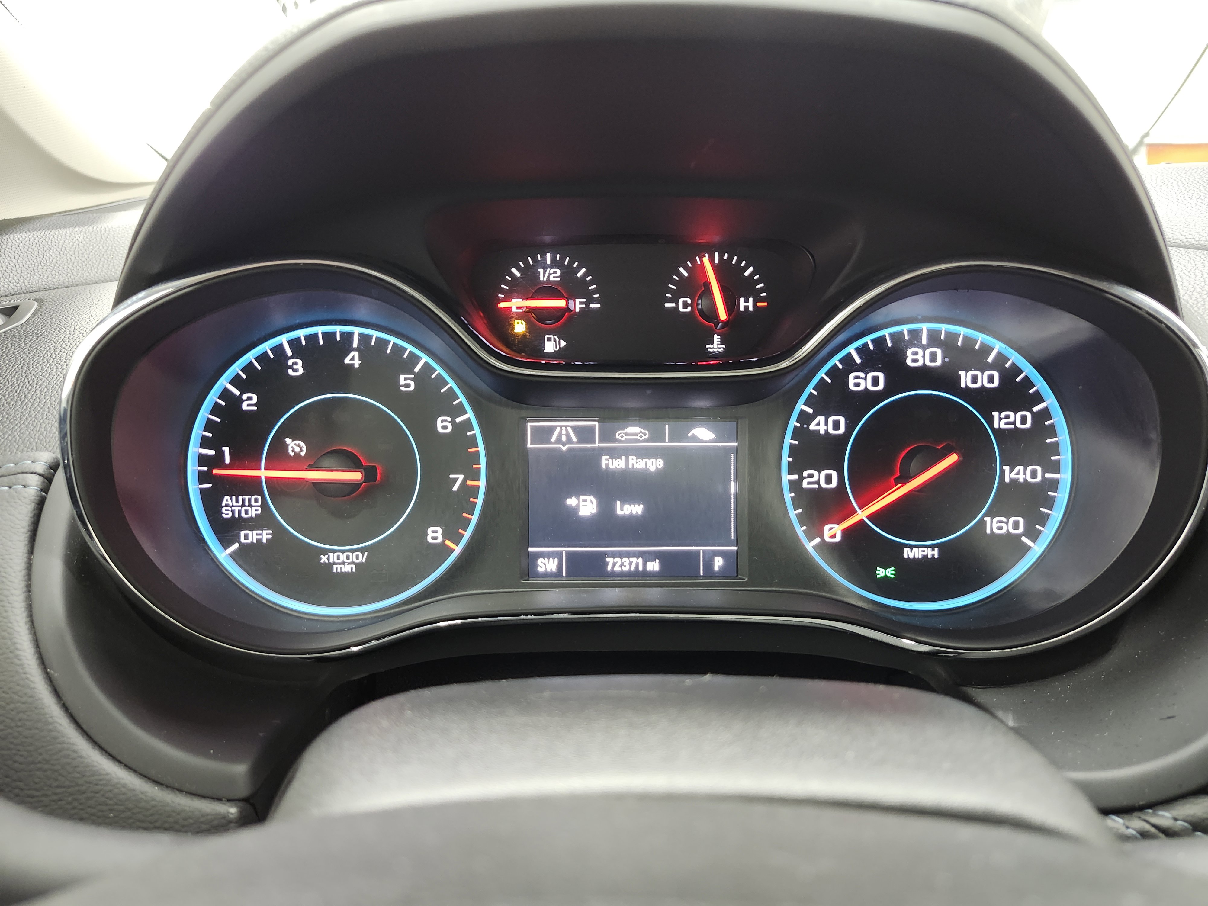 Used 2017 Chevrolet Cruze Premier image 29