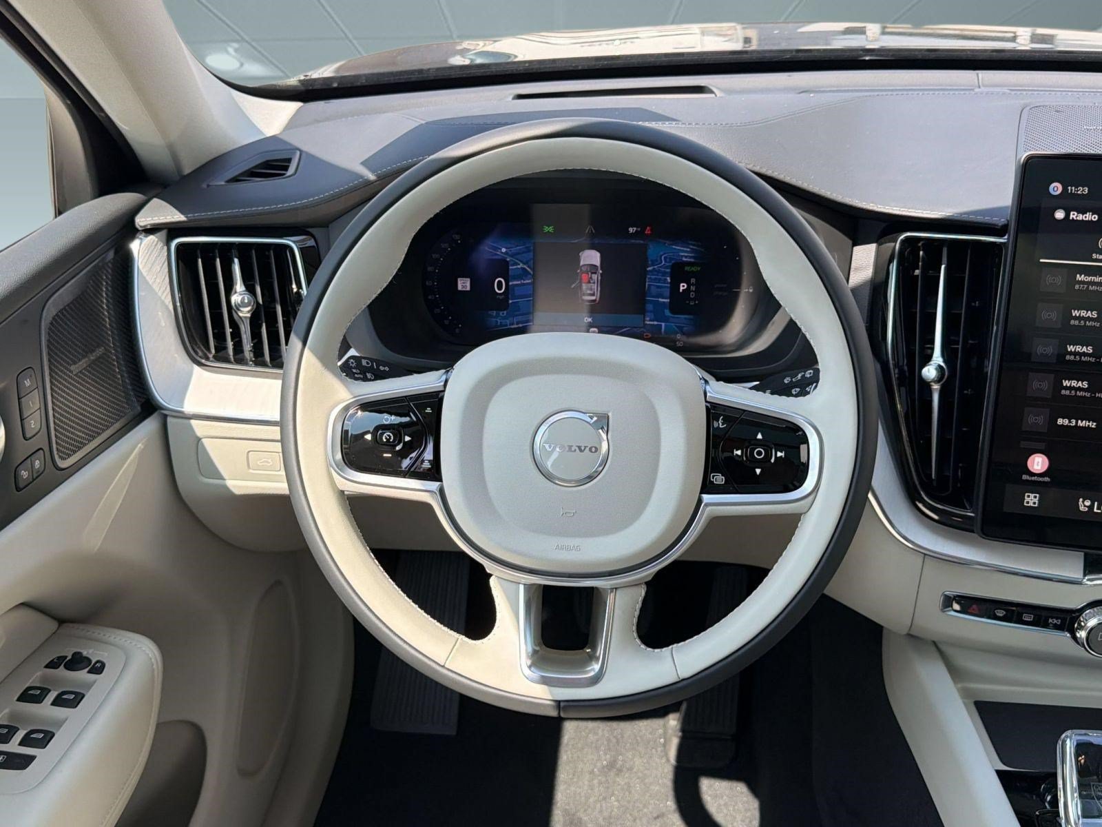 New 2026 Volvo XC60 T8 Ultra w/ Protection Package Premier AWD/4WD image 11