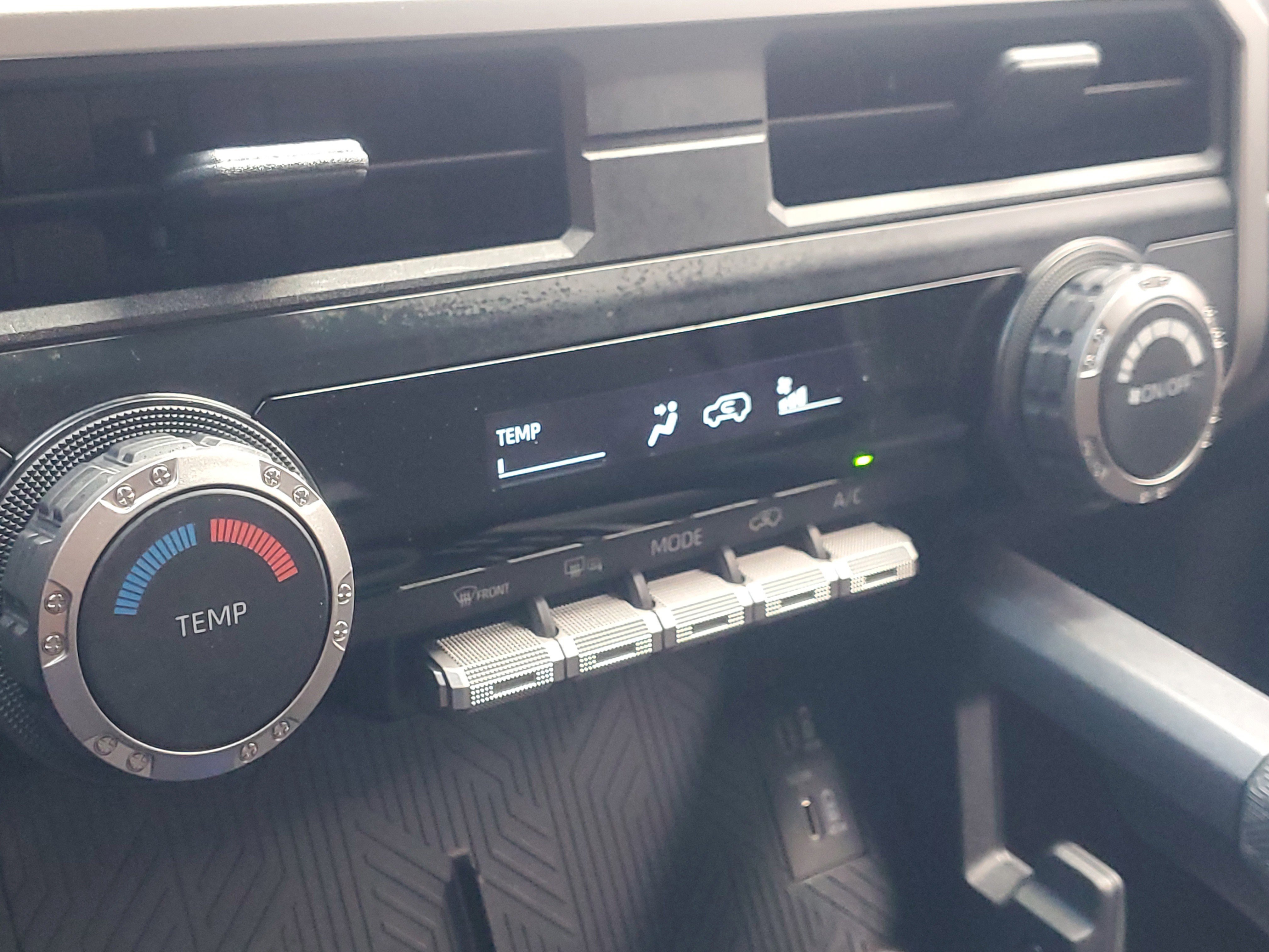 Certified 2025 Toyota 4Runner SR5 AWD/4WD image 28