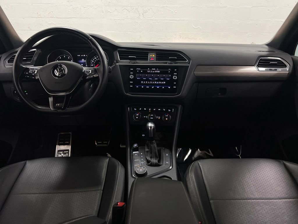 Used 2021 Volkswagen Tiguan SE R-Line image 14