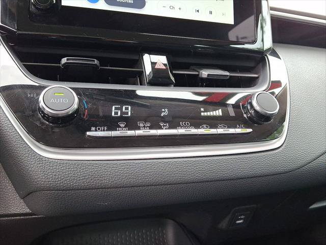 Certified 2026 Toyota Corolla LE FWD image 21