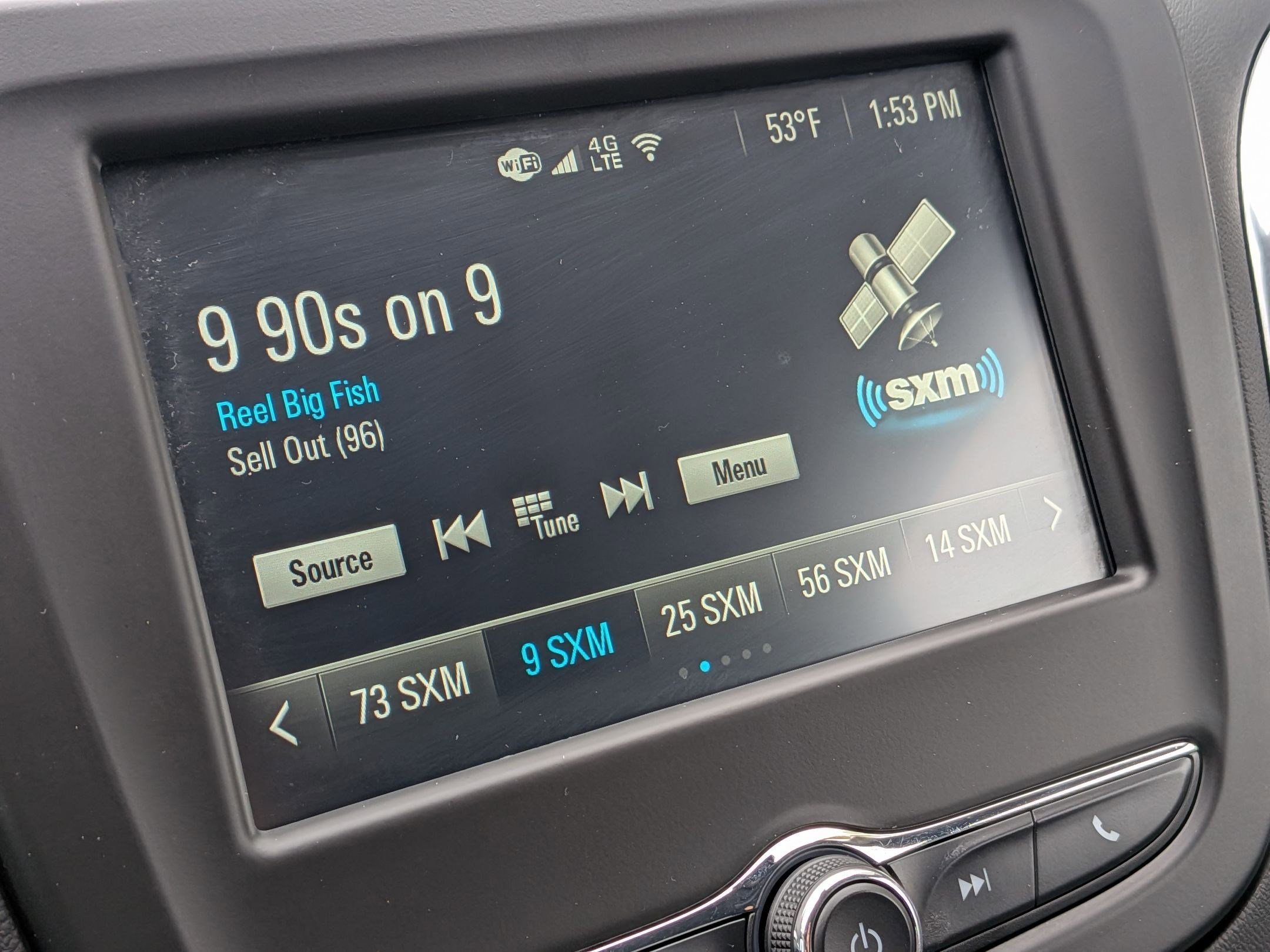 Used 2018 Chevrolet Equinox LT image 20