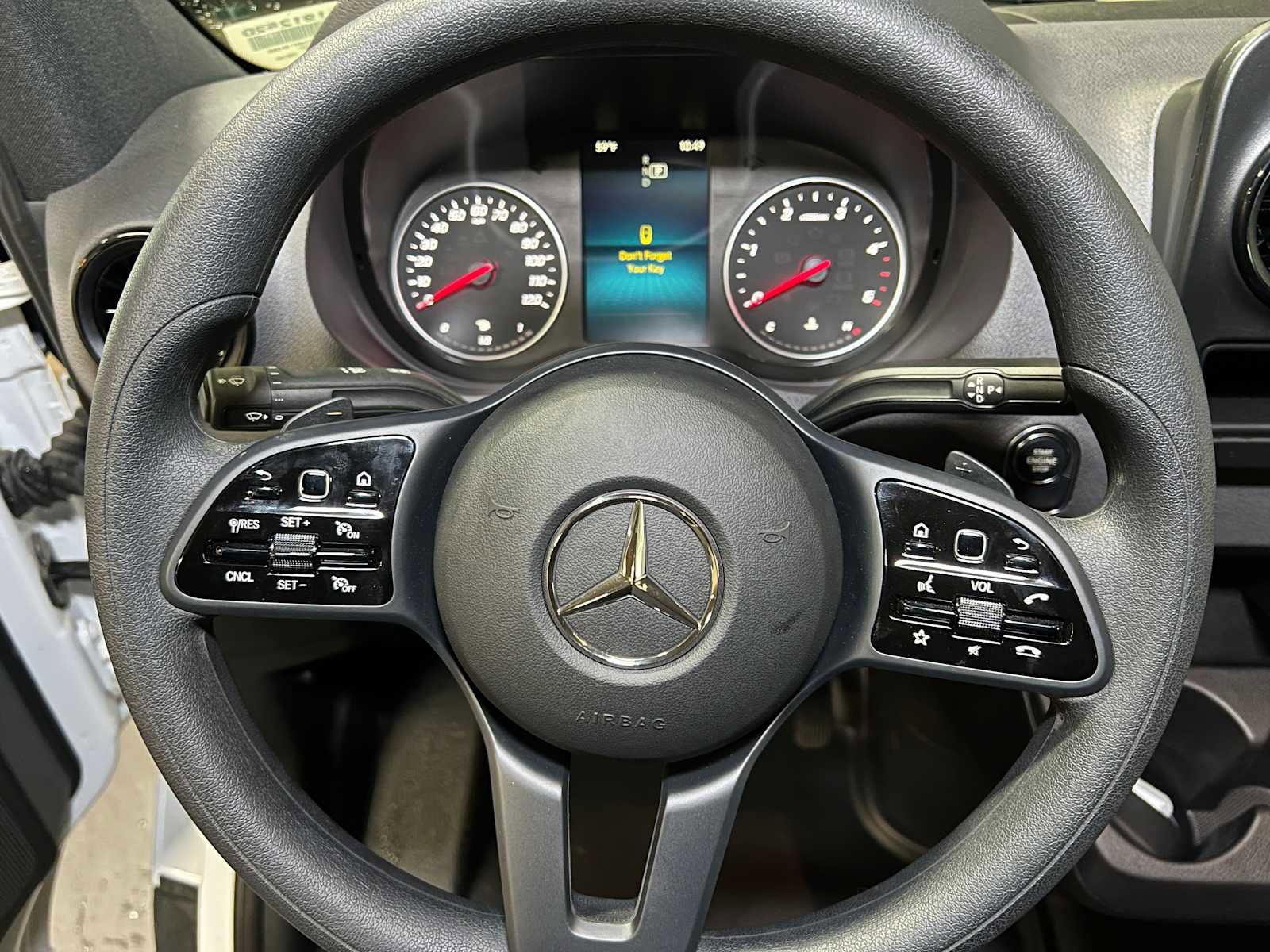 Used 2024 Mercedes-Benz Sprinter 2500 image 24