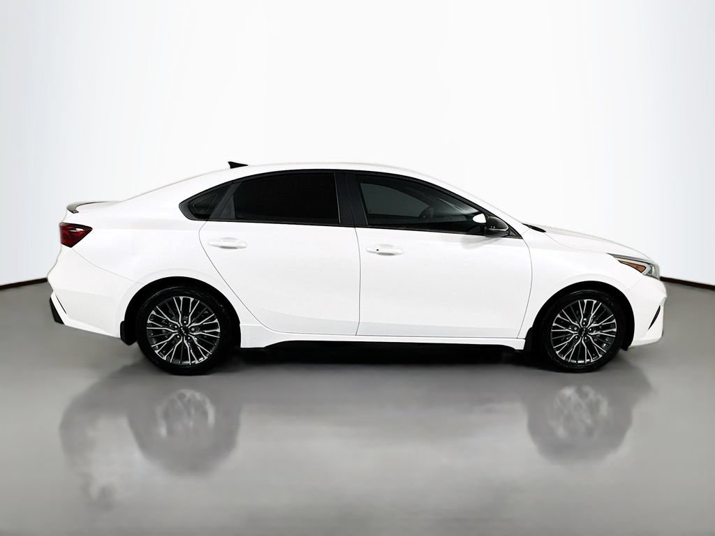 Used 2024 Kia Forte GT-Line w/ GT-Line Premium Package FWD image 7