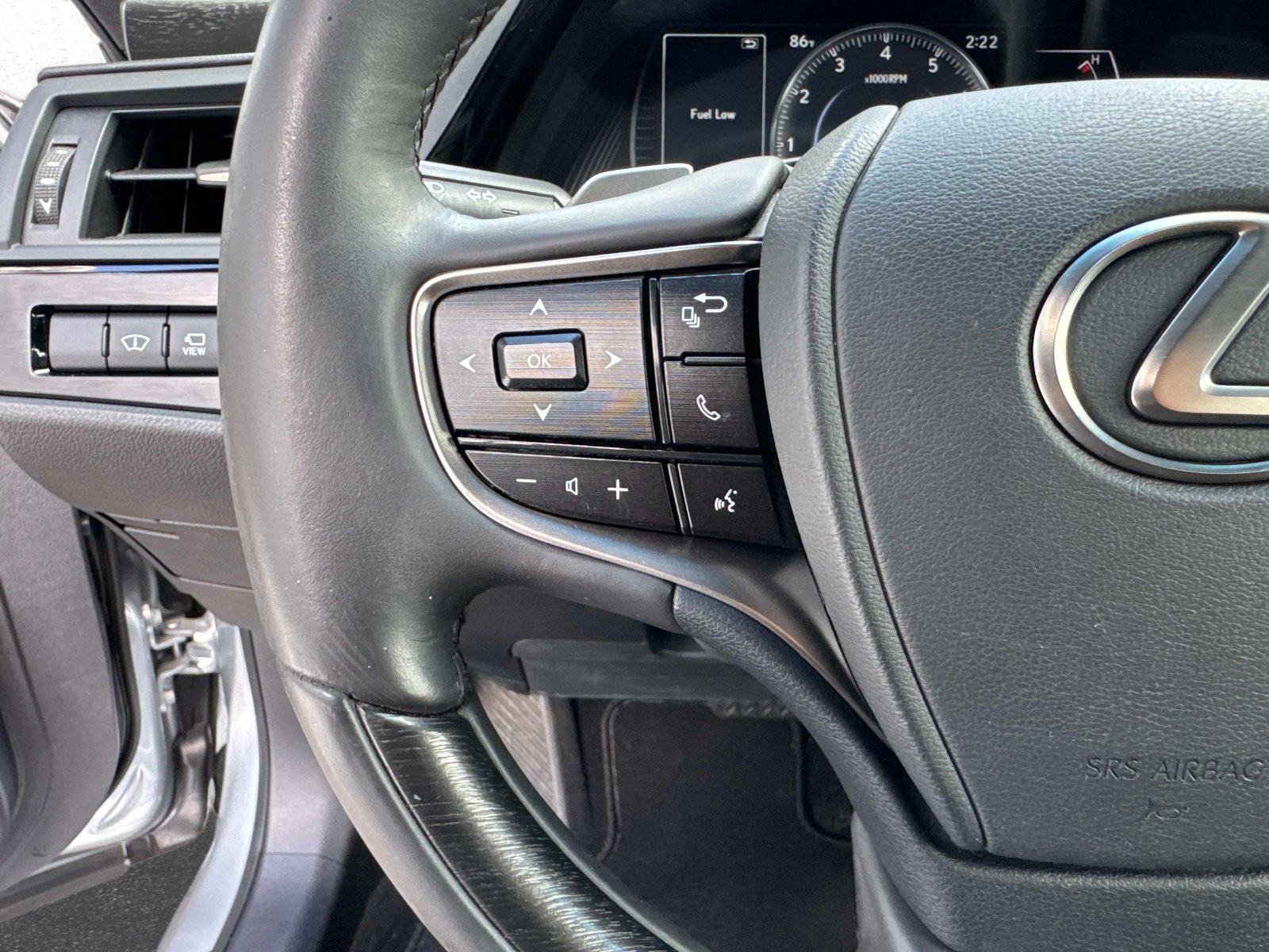 Used 2024 Lexus ES 350 Ultra Luxury w/ Accessory Package (Z2) FWD image 30