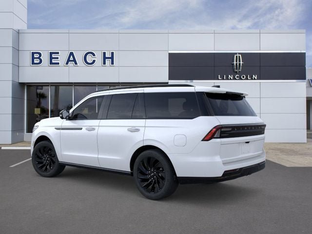New 2025 Lincoln Navigator Reserve w/ Jet Appearance Package AWD/4WD image 5