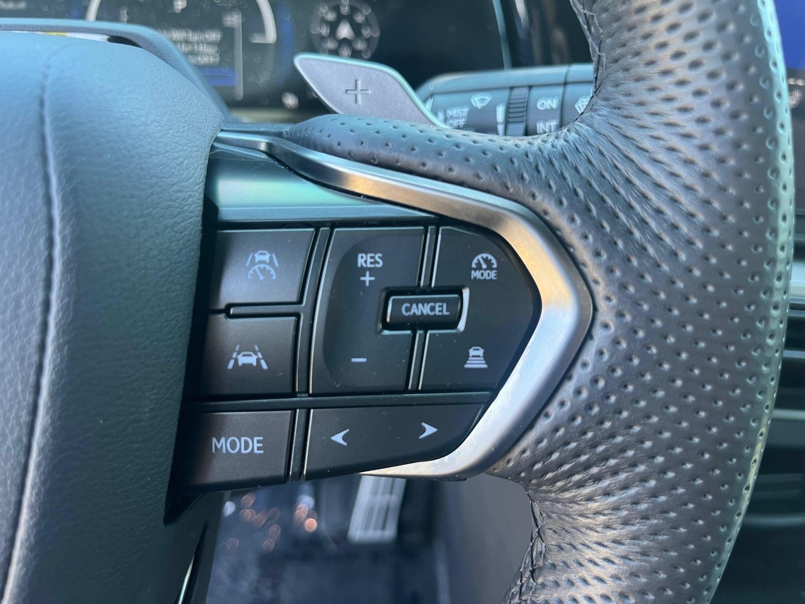 Used 2026 Lexus TX 500h AWD w/ Technology Package image 14