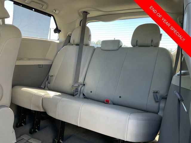 Used 2011 Toyota Sienna XLE image 14