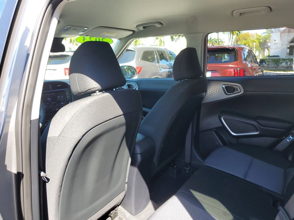 Certified 2023 Kia Soul LX image 14