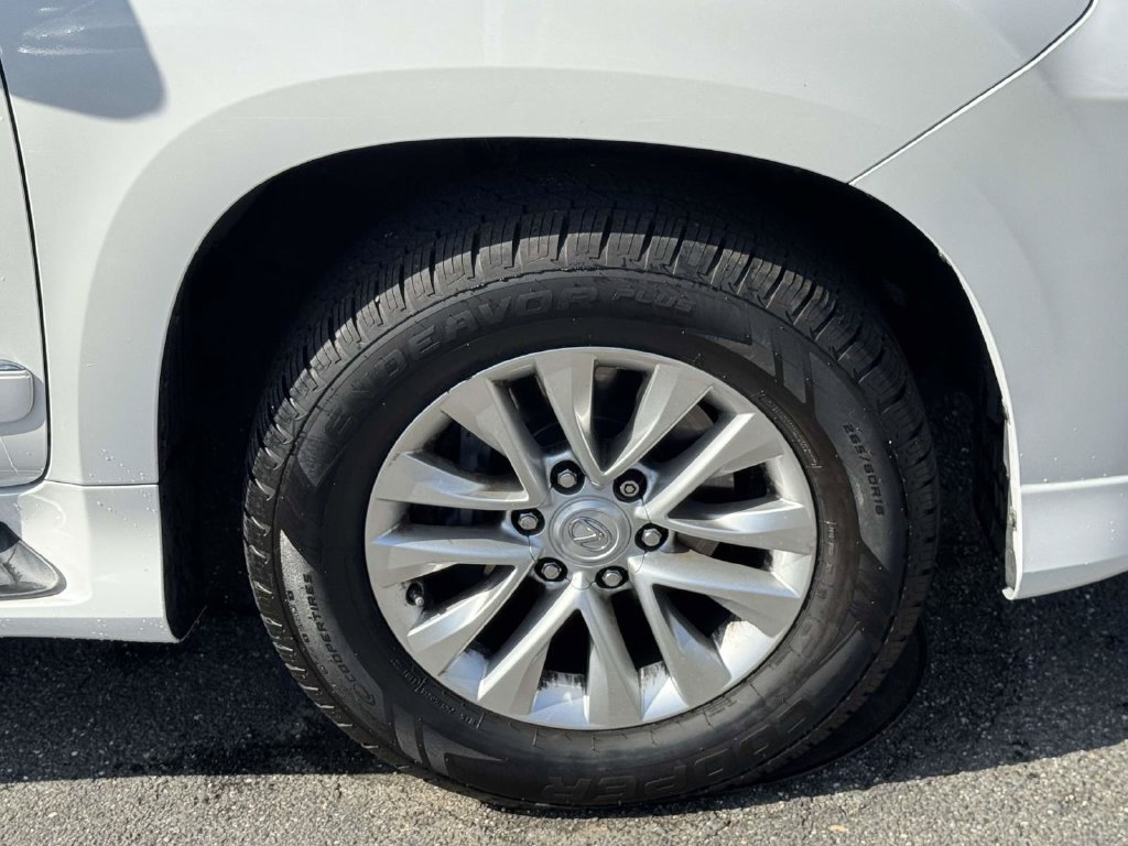 Used 2019 Lexus GX 460 Premium w/ Premium Package AWD/4WD image 6