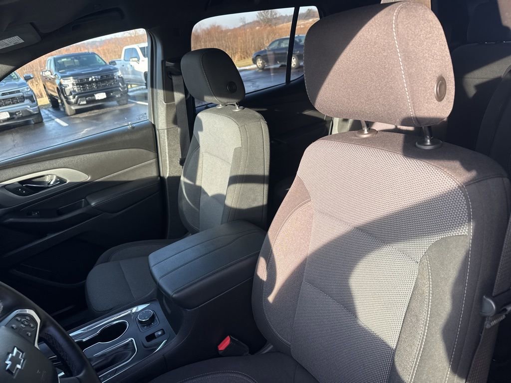 Certified 2023 Chevrolet Traverse LT w/ Midnight/Sport Edition image 11