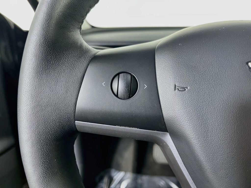 Used 2023 Tesla Model 3 Standard Range RWD image 14