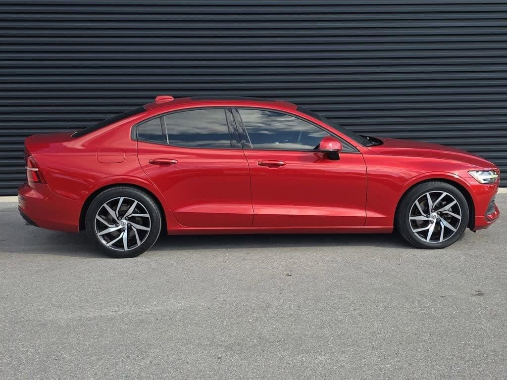 Used 2020 Volvo S60 T5 Momentum FWD image 8