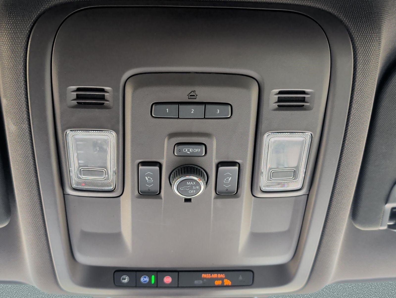 Used 2024 Chevrolet Tahoe LT w/ Luxury Package RWD image 22