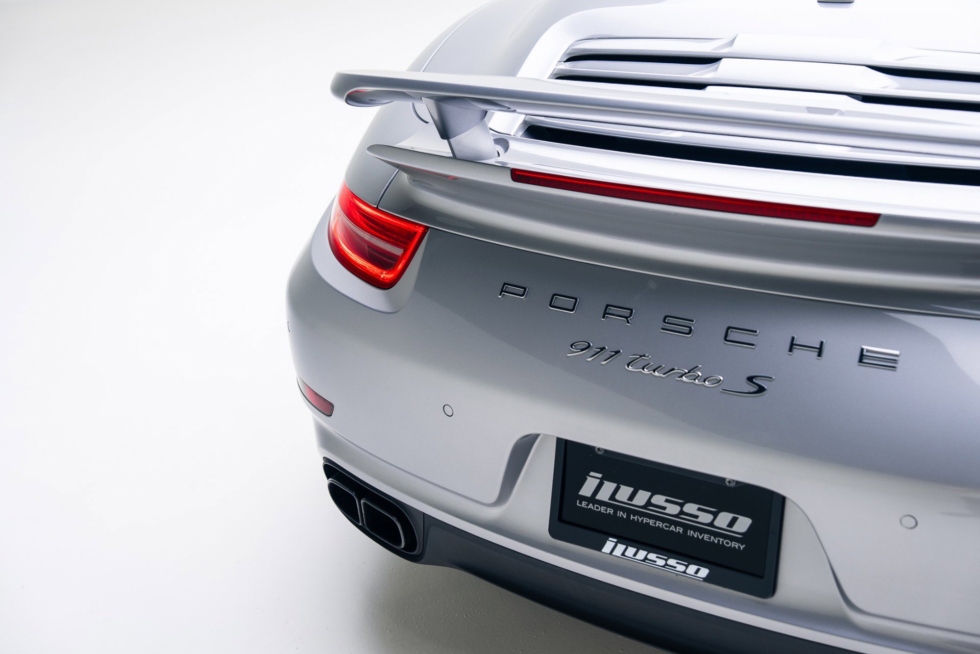 Used 2016 Porsche 911 Turbo S image 25