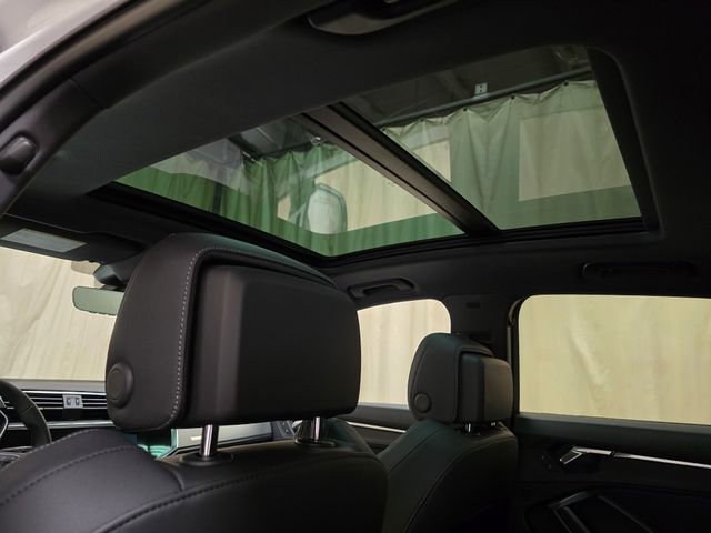 Certified 2025 Audi Q3 2.0T Premium w/ Convenience Package image 30