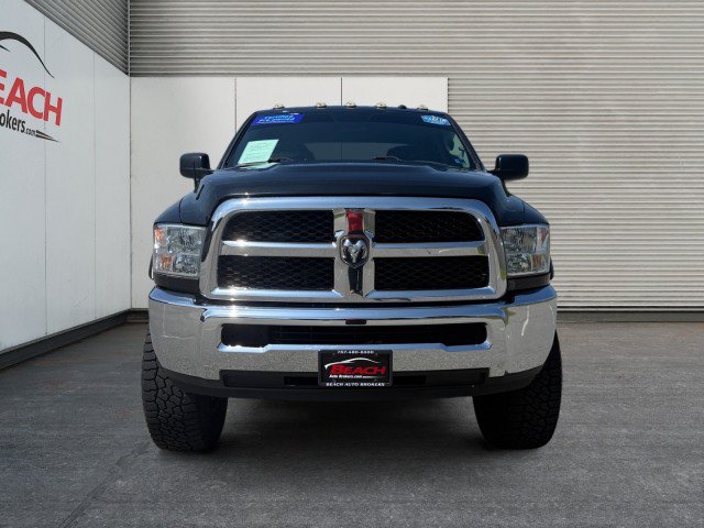 Used 2018 RAM 2500 Tradesman w/ Chrome Appearance Group AWD/4WD image 3