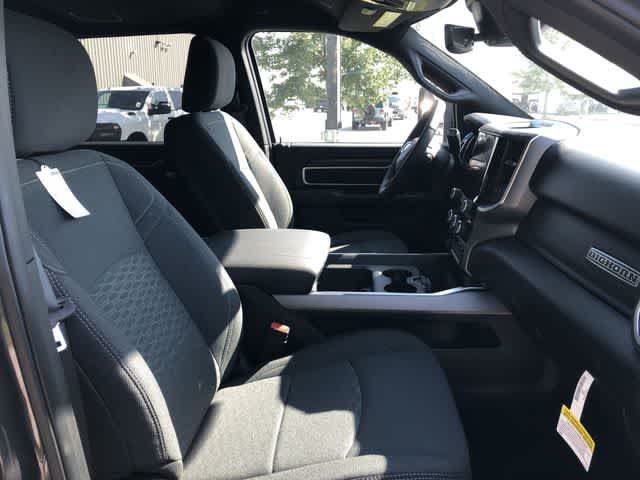 New 2026 RAM 3500 Big Horn AWD/4WD image 18