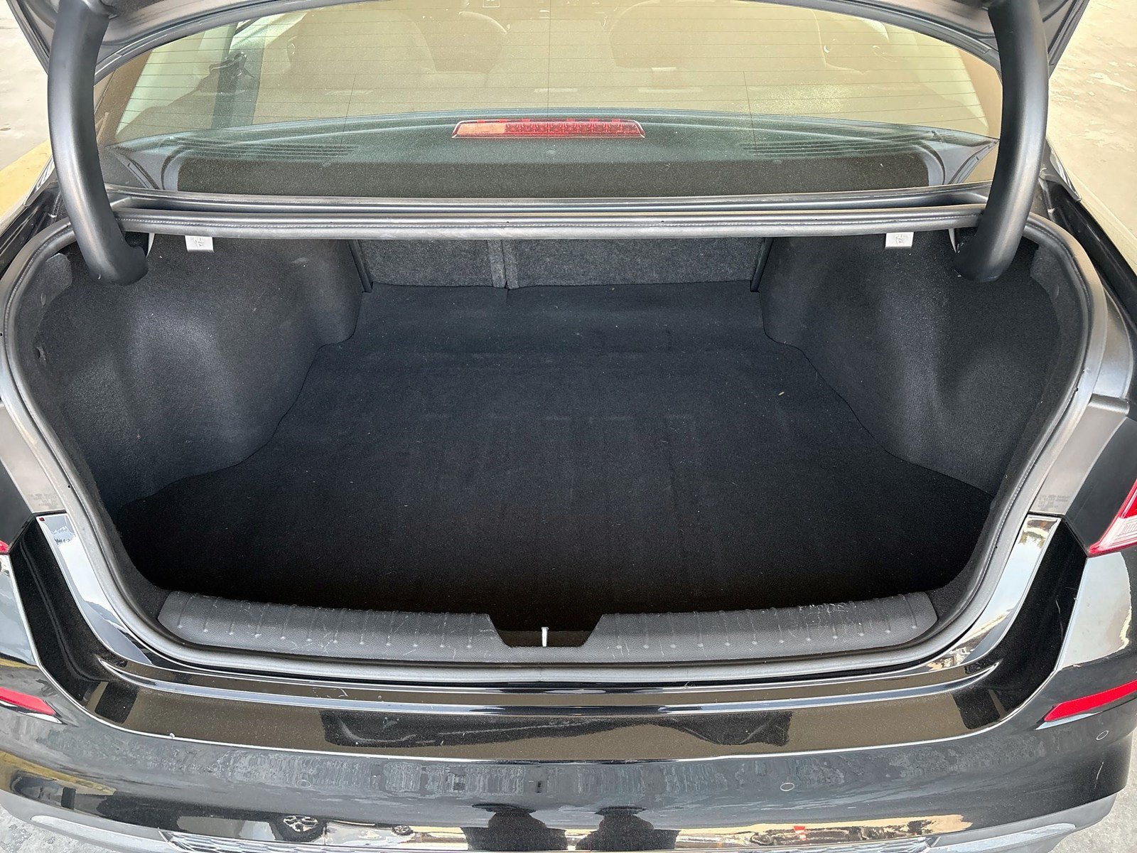 Used 2020 Kia Optima LX FWD image 21