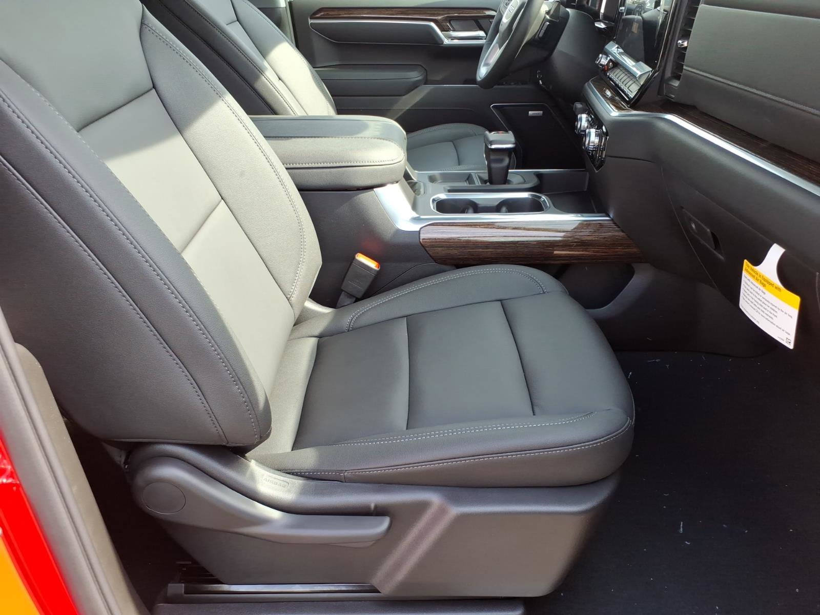 New 2026 GMC Sierra 1500 Elevation w/ Elevation Premium Package AWD/4WD image 8