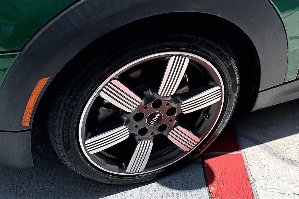 Used 2019 MINI Cooper S image 32