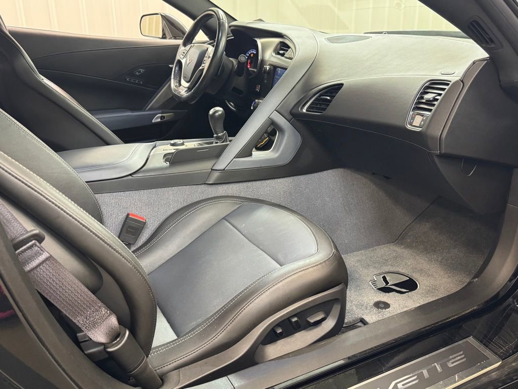 Used 2017 Chevrolet Corvette Z06 w/ Z07 Performance Package image 16