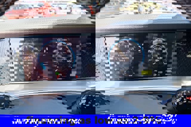 New 2025 Volkswagen Tiguan SE image 18