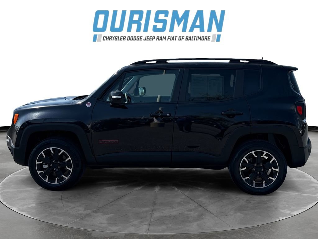 Used 2023 Jeep Renegade Trailhawk image 3