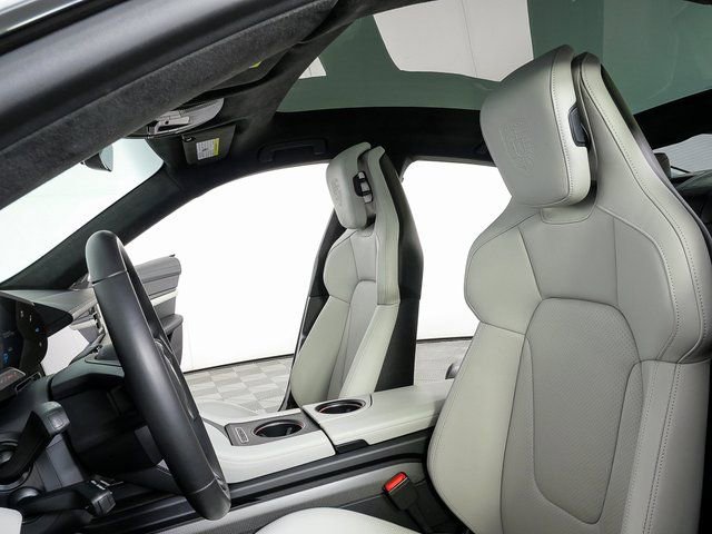 Certified 2023 Porsche Taycan GTS image 5