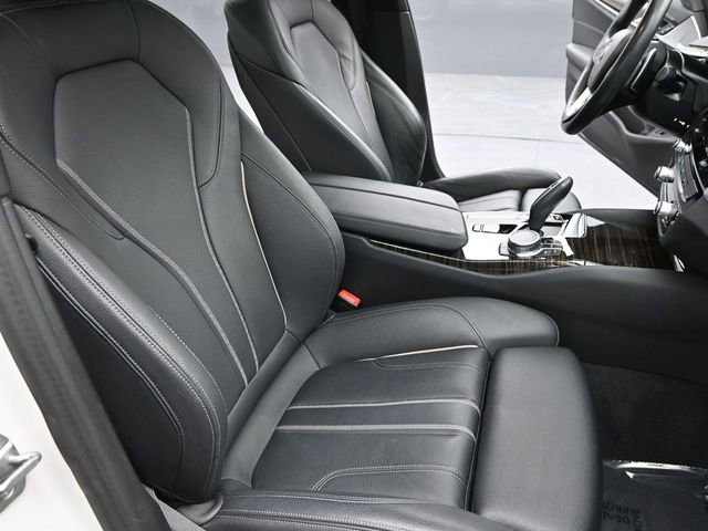 Used 2023 BMW 530i w/ Convenience Package image 21