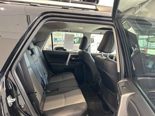 Used 2022 Toyota 4Runner SR5 Premium w/ TRD Black Wheel Package (TMS) AWD/4WD image 17