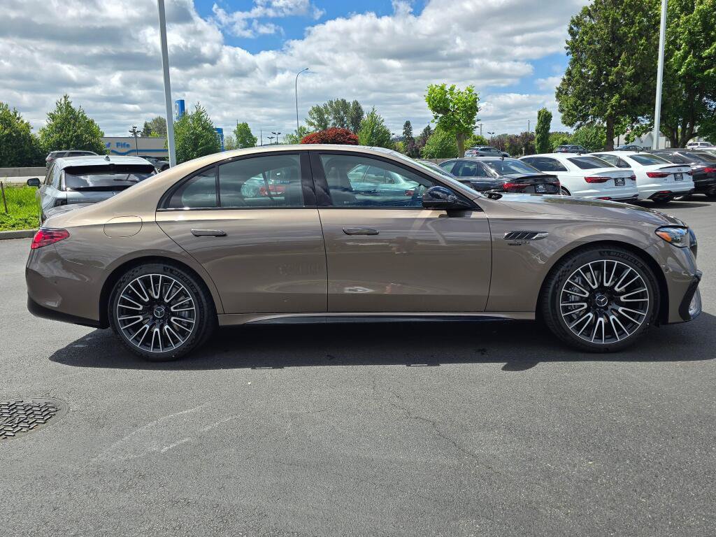 New 2026 Mercedes-Benz E 53 AMG e 4MATIC Sedan image 7