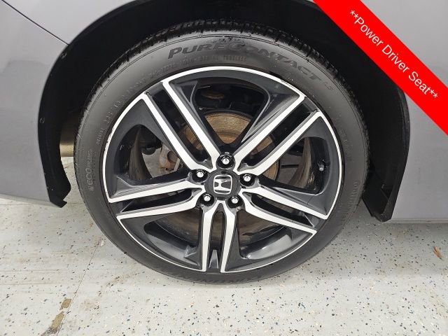 Used 2017 Honda Accord Touring image 7
