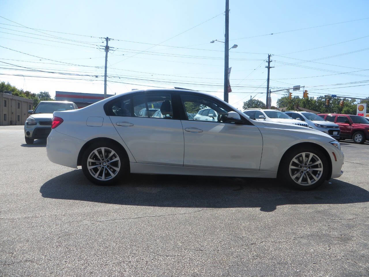 Used 2016 BMW 320i xDrive Sedan image 6