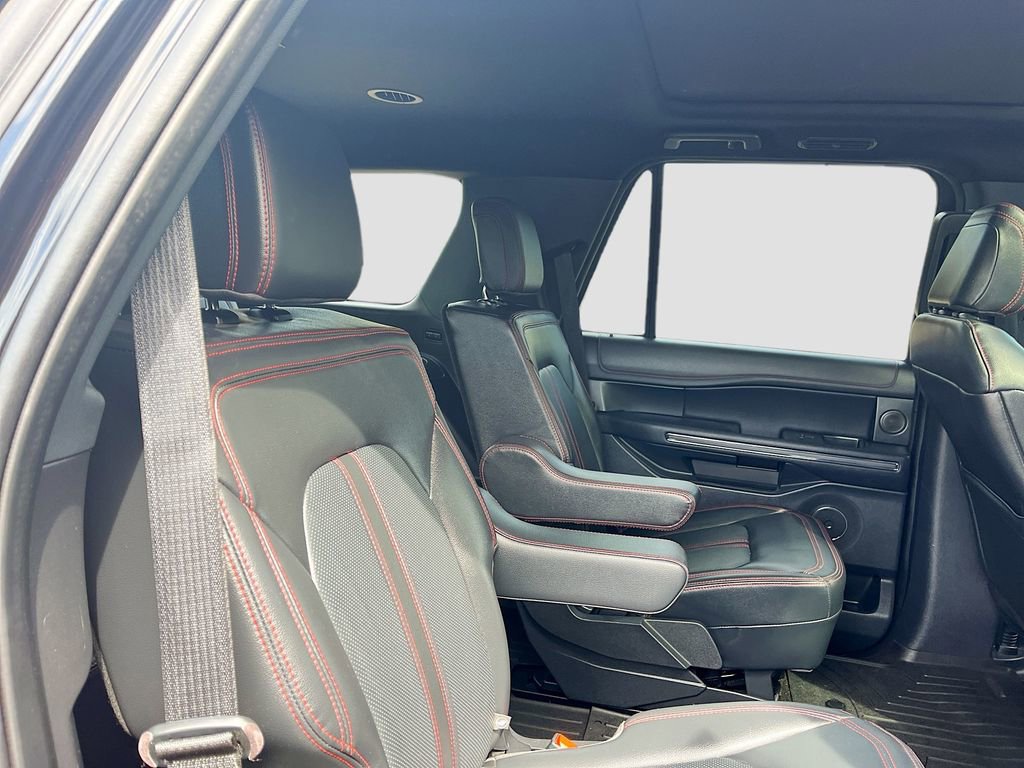 Used 2022 Ford Expedition Limited AWD/4WD image 30