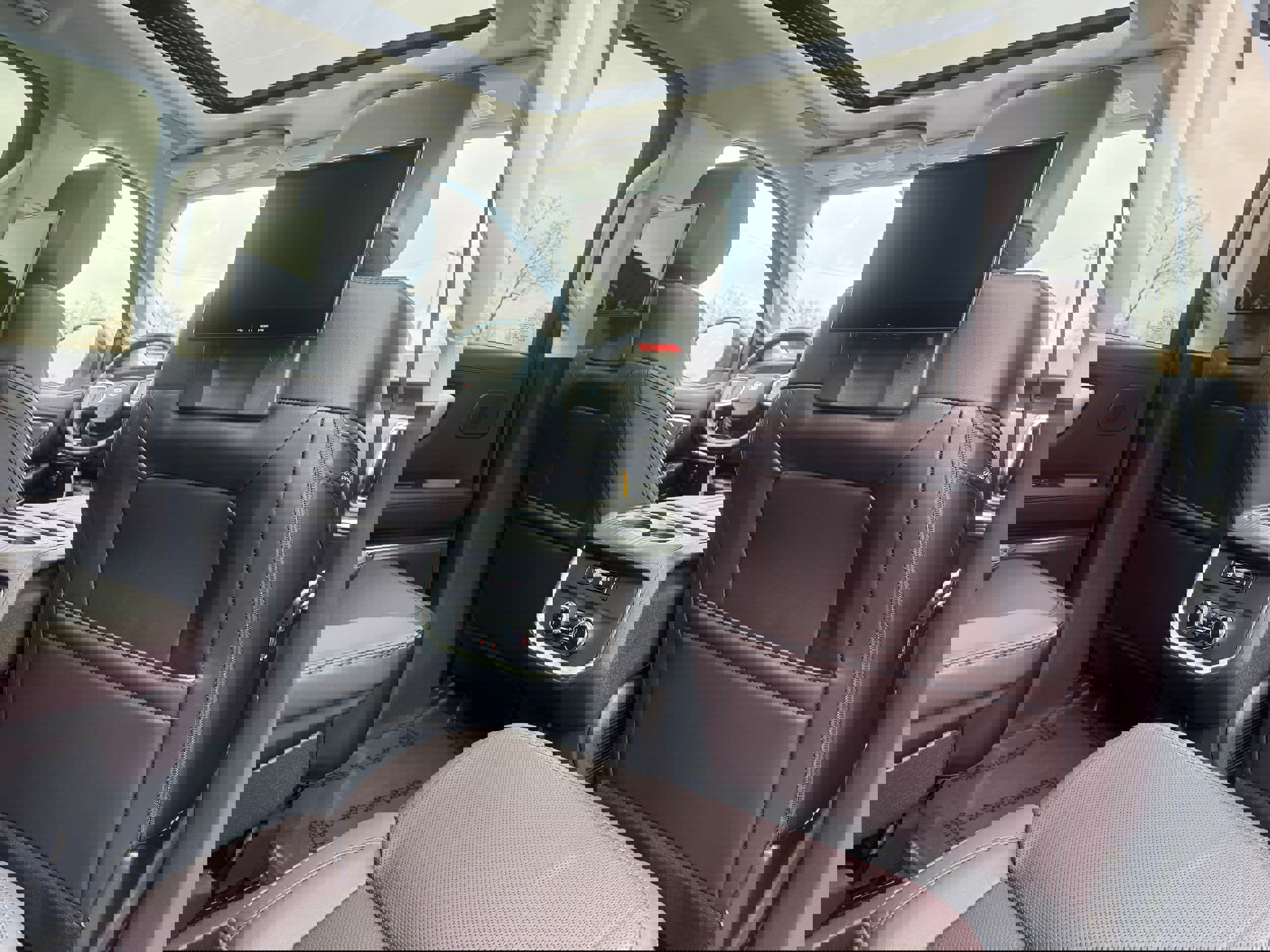 New 2026 Ford Expedition Platinum w/ Platinum Ultimate Package image 19