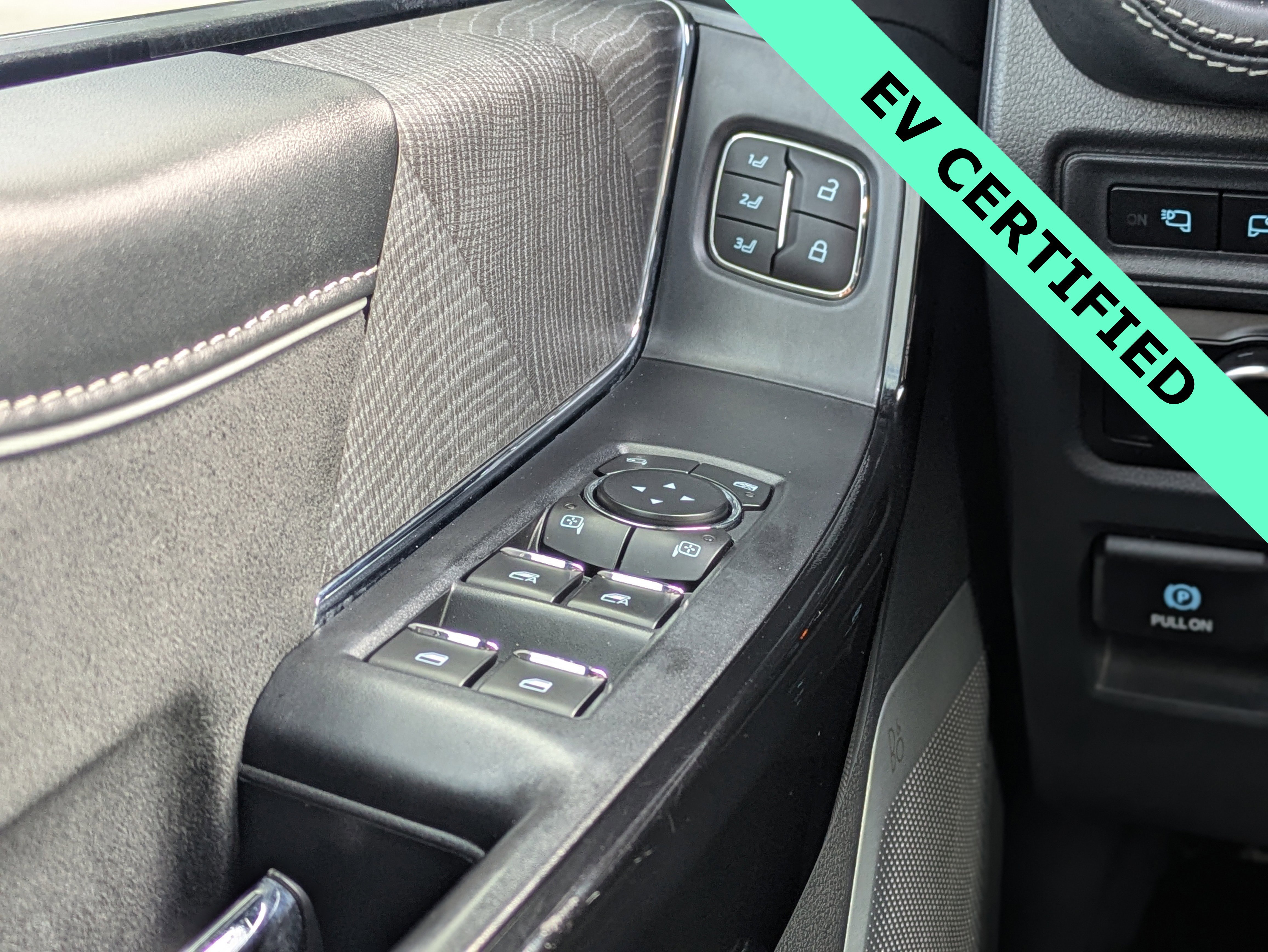 Certified 2023 Ford F150 Lightning Platinum image 25