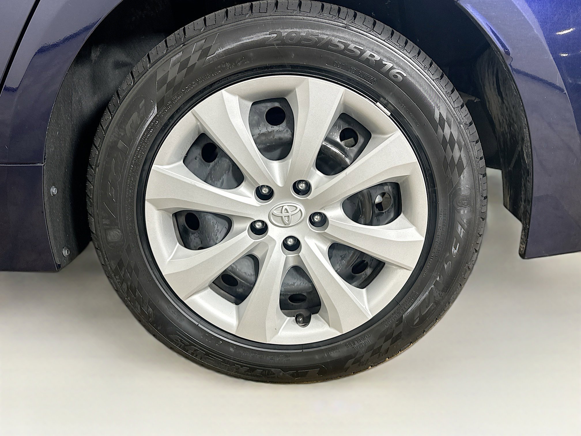 Used 2023 Toyota Corolla LE FWD image 11